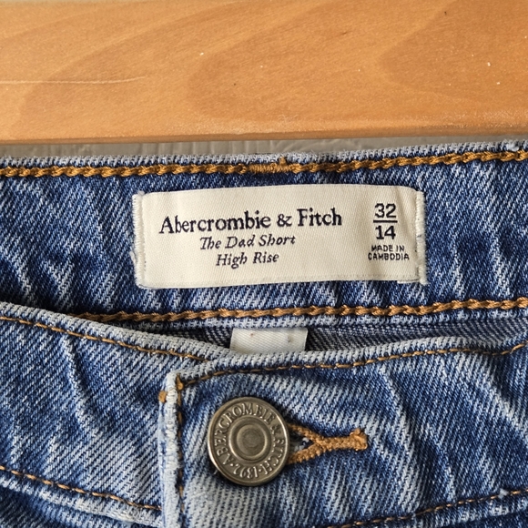 A&F The Dad High Rise Shorts - Picture 4 of 9